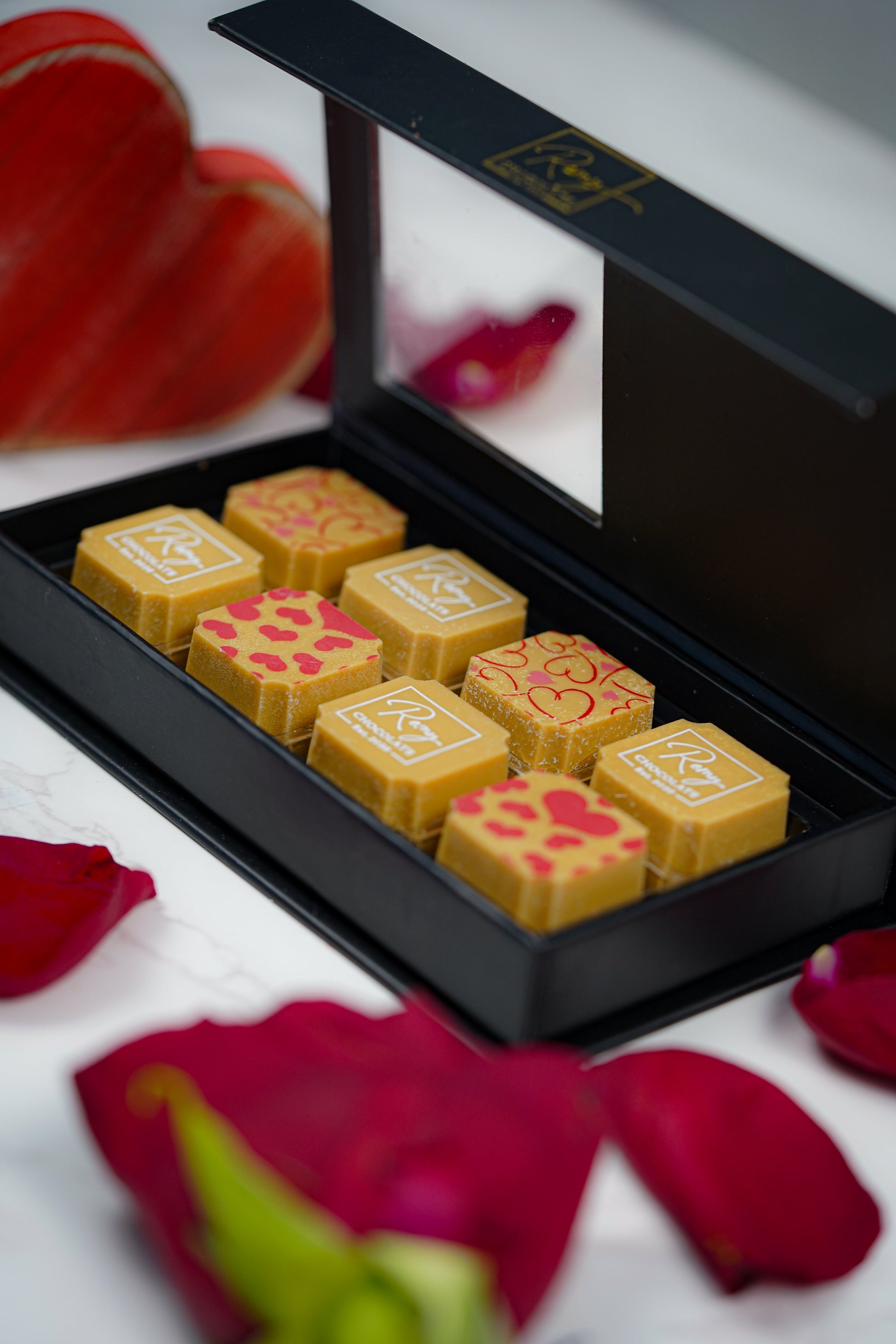 L’Instant Amour Remy Chocolate